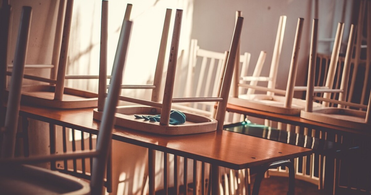 NEISD理事会の受託者は、月曜日の夜にサンアントニオの学校の閉鎖を検討してください