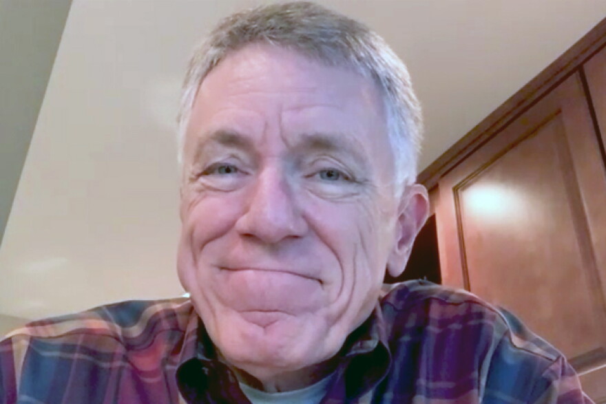 Columbus Mayor Jim Lienhoop