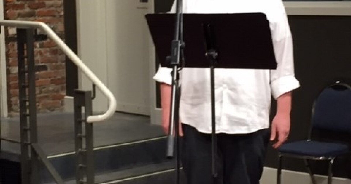 Piano Bench "Songs of Travel"