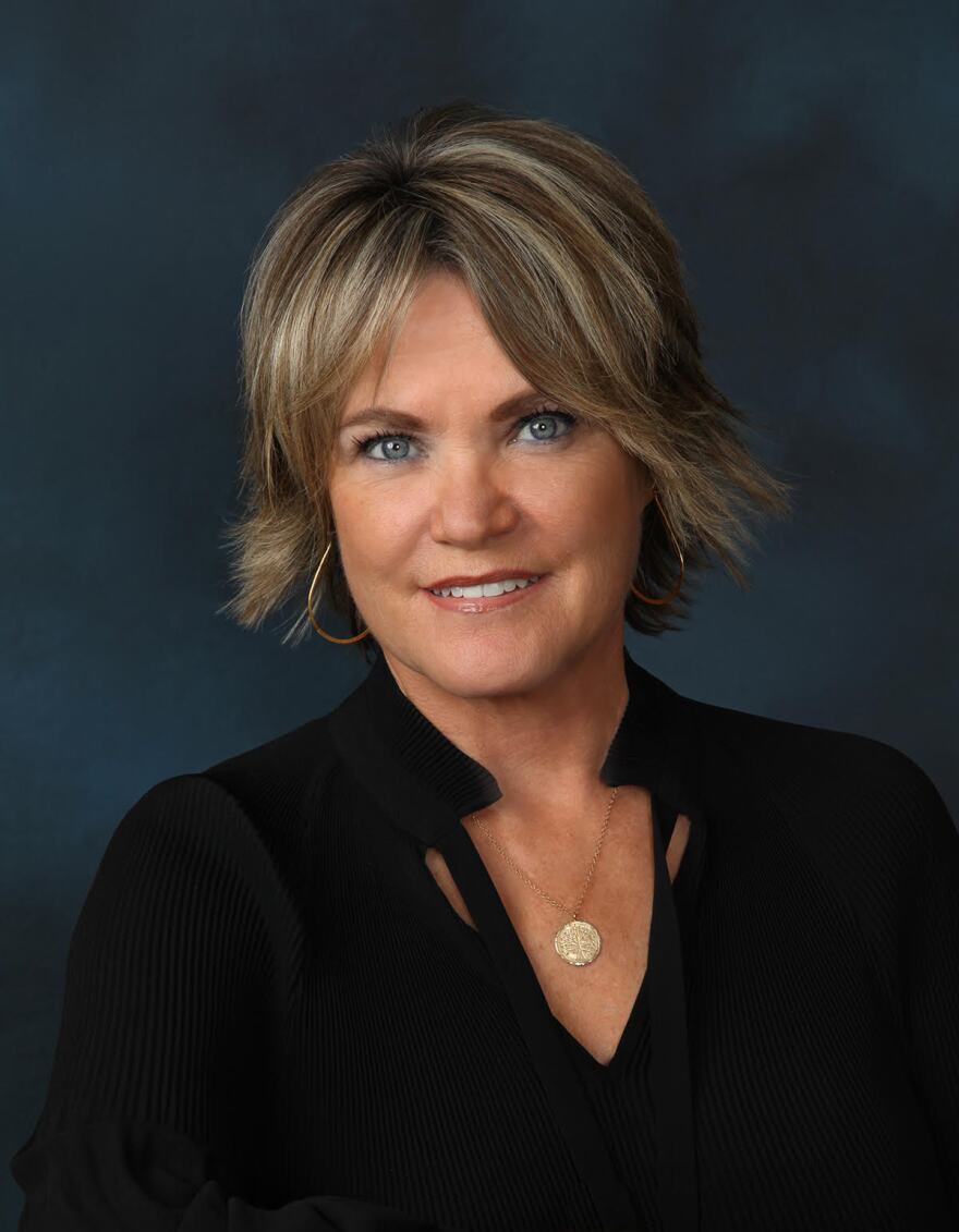 kelly sutherland.jpg