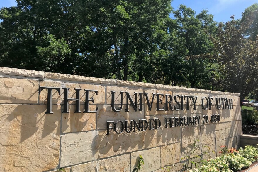 Photo of University of Utah entrance sign.