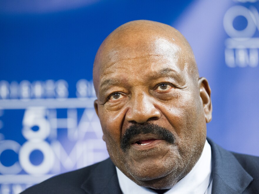 Jim Brown, all-time NFL great and social activist, dead at 87 – The Oakland  Press