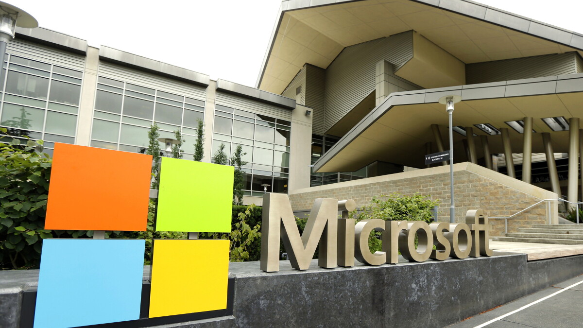 Microsoft Azure growth and $18.6 billion cash flow ease AI spending fears