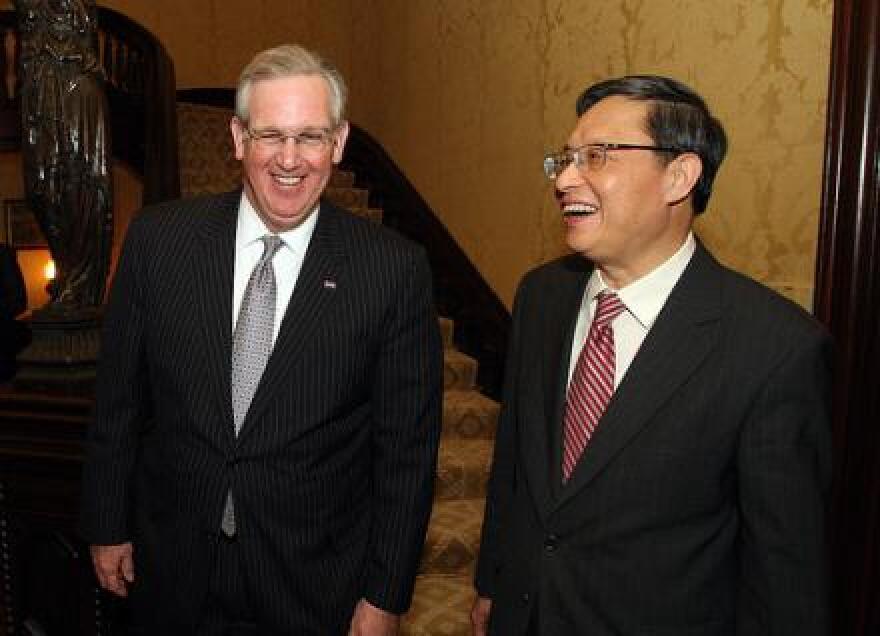 Missouri Governor Jay Nixon and China's Ambassador to the United States Zhou Wenzhong during a state dinner in Feb. 2010.