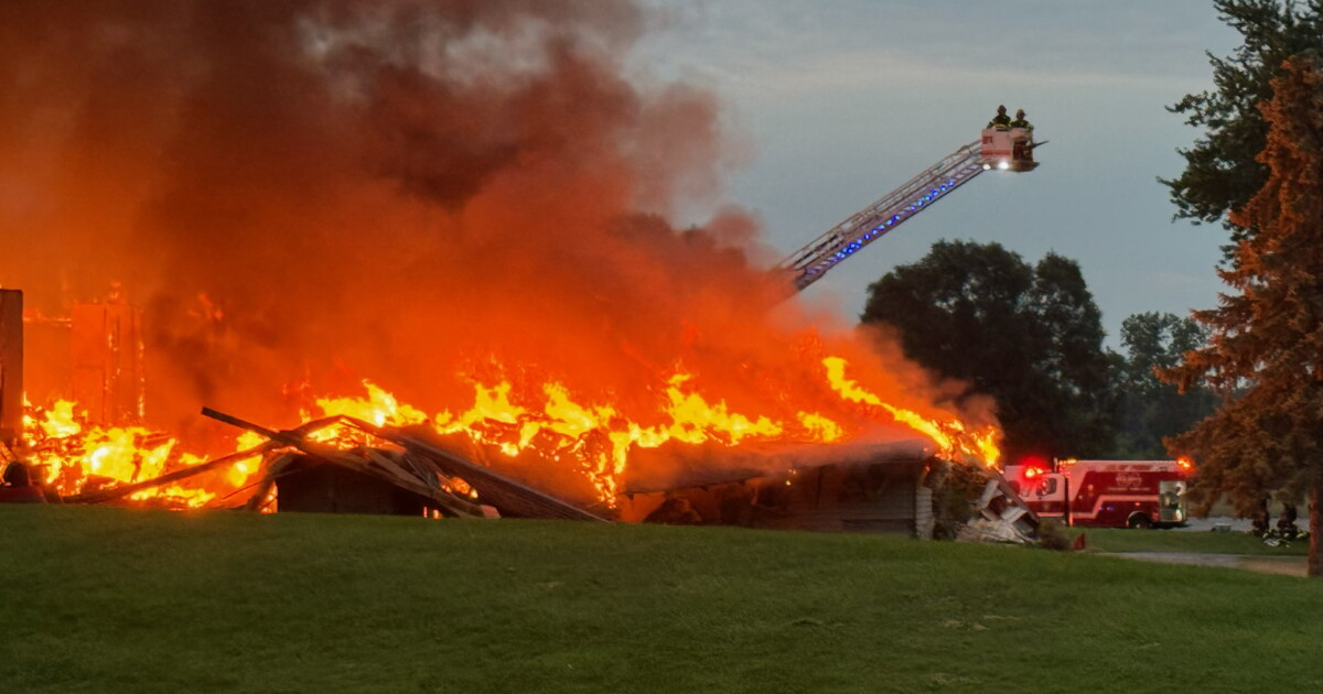 Early morning fire destroys Juday Creek Golf Course clubhouse