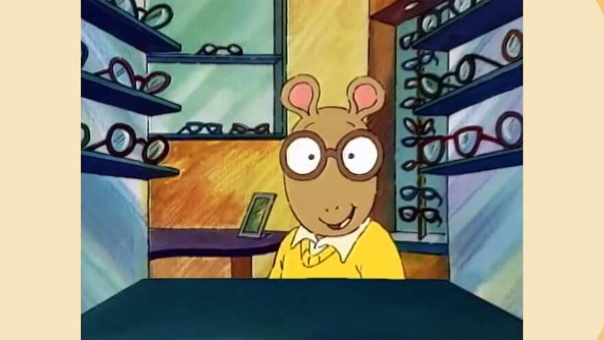 Arthur glasses hero