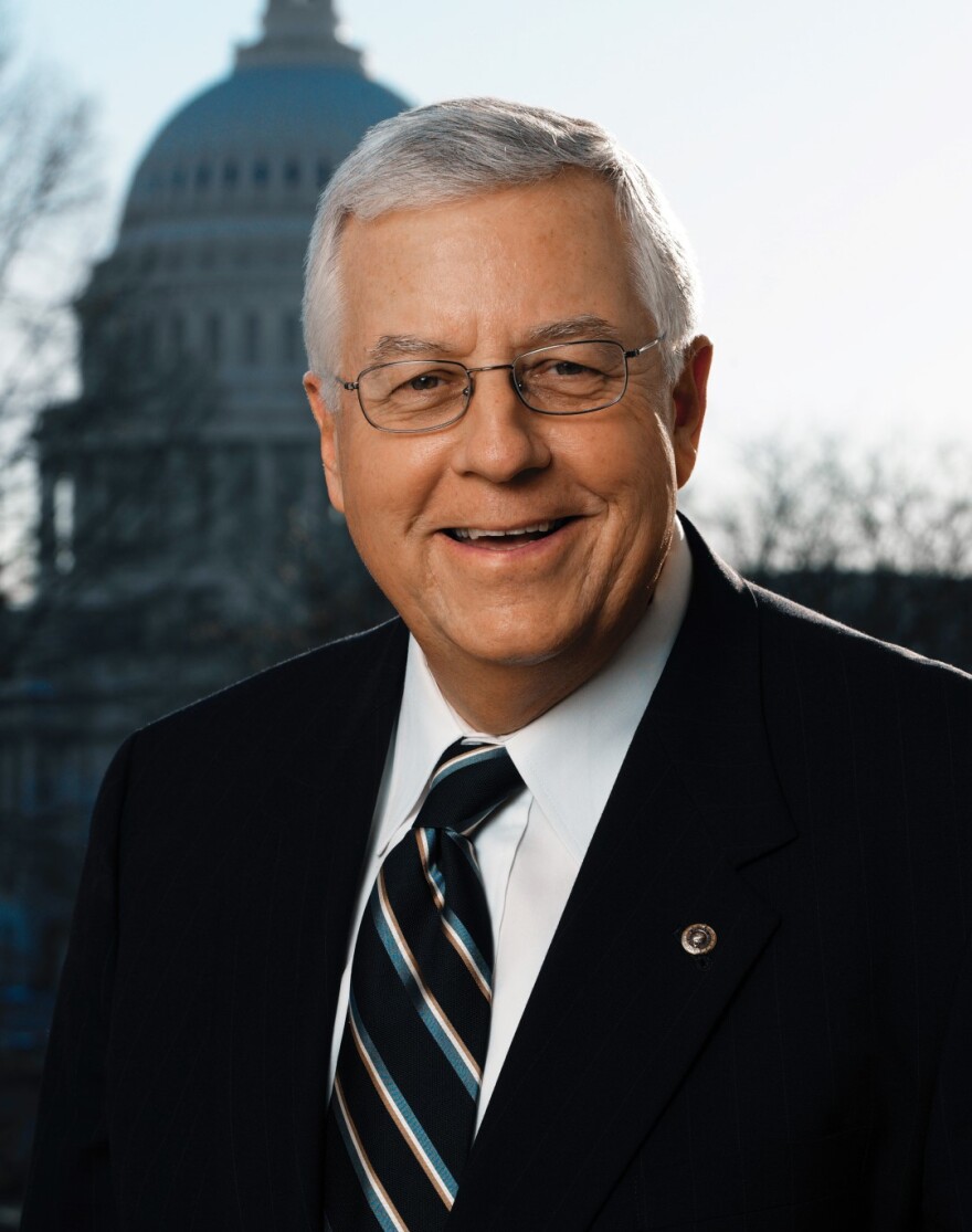 Headshot of Sen. Mike Enzi