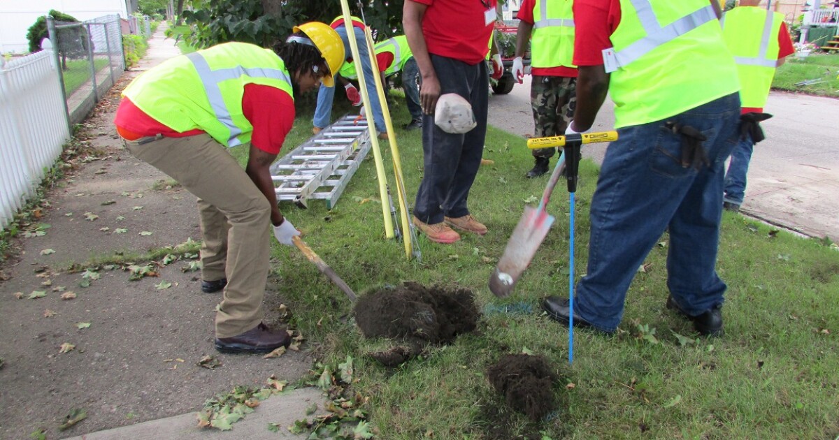 The decade long effort to replace Flint's lead service lines is complete