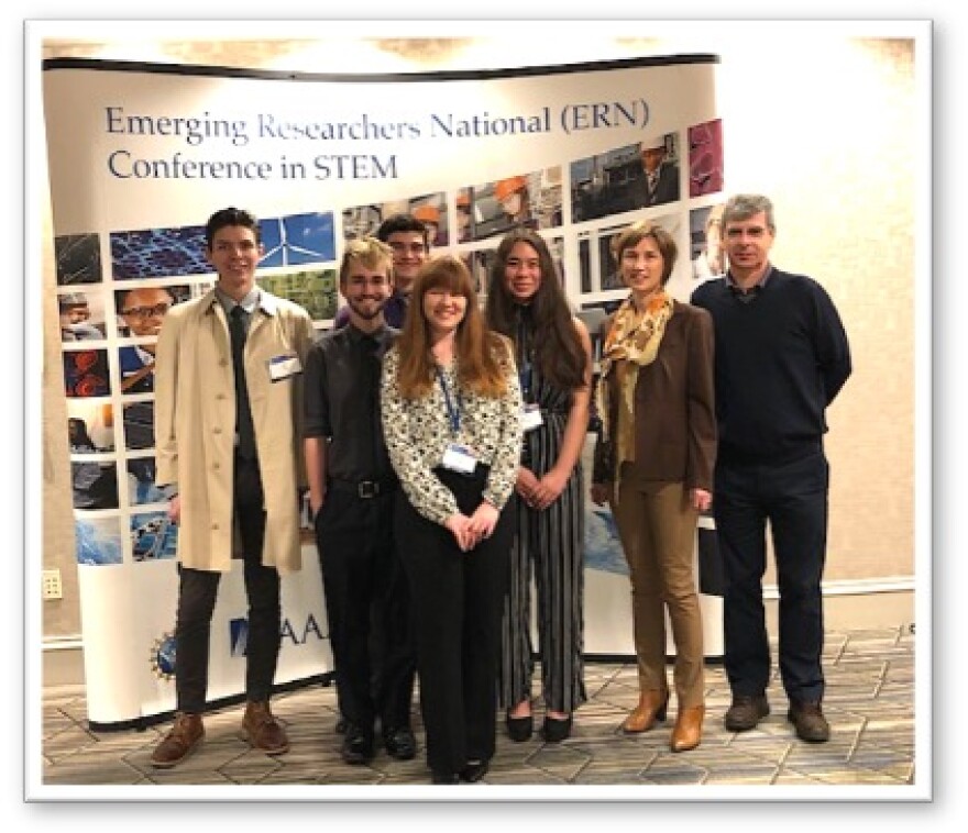 Research Experience and Mentoring (REM) students present their NewFoS research at the ERN Conference in Washington, D.C.