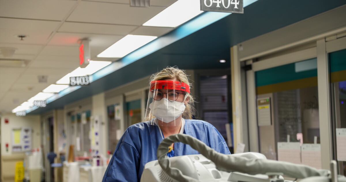 St. Louis doctors again urge masks, vaccines as COVID-19 hospitalizations rise