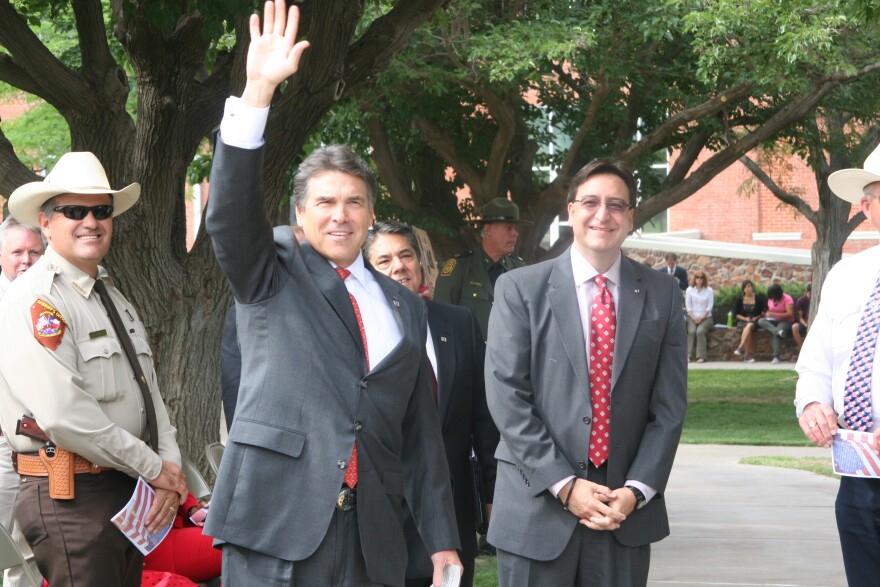 gov-perry