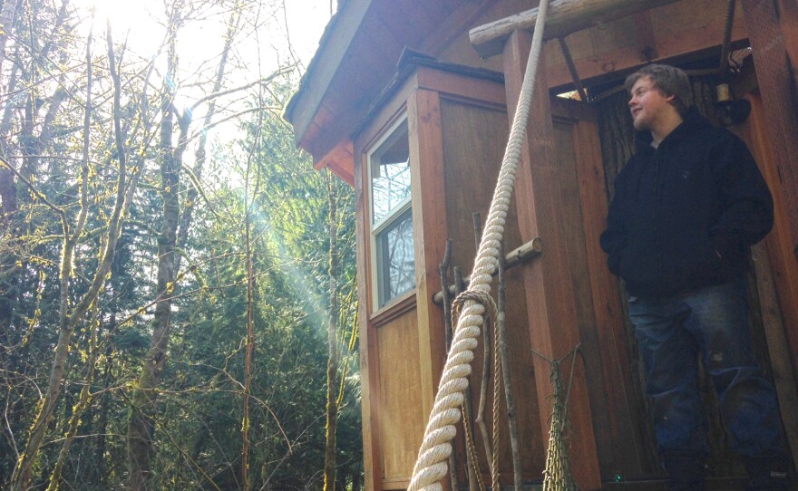 Thom Pasiecki, 24, says that after he lost his job in Connecticut and broke up with his girlfriend, he realized he needed help with an online gaming addiction.