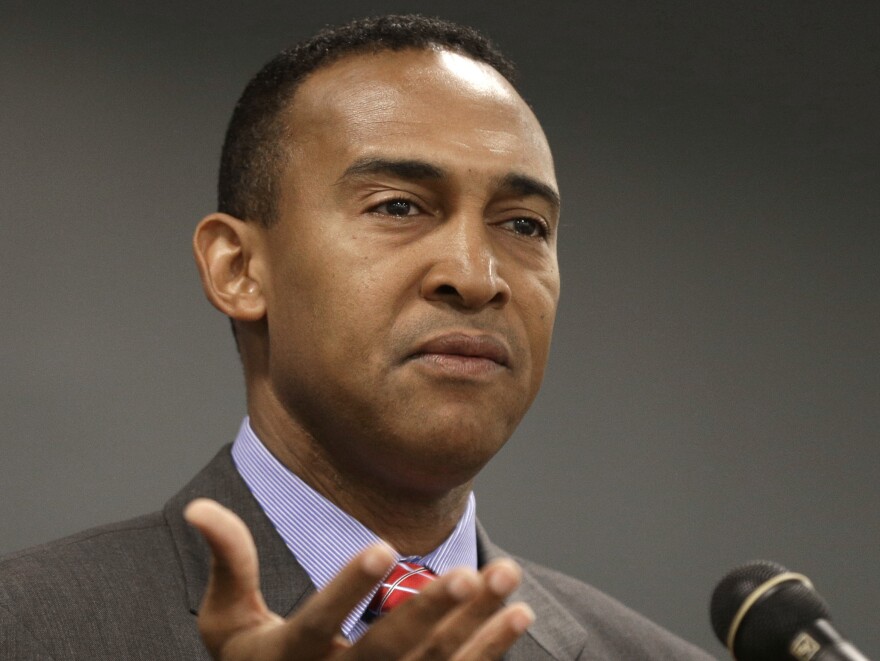 Patrick Cannon, Charlotte, N.C.'s newly elected Democratic mayor, speaks to students at Queens University on Oct. 29.