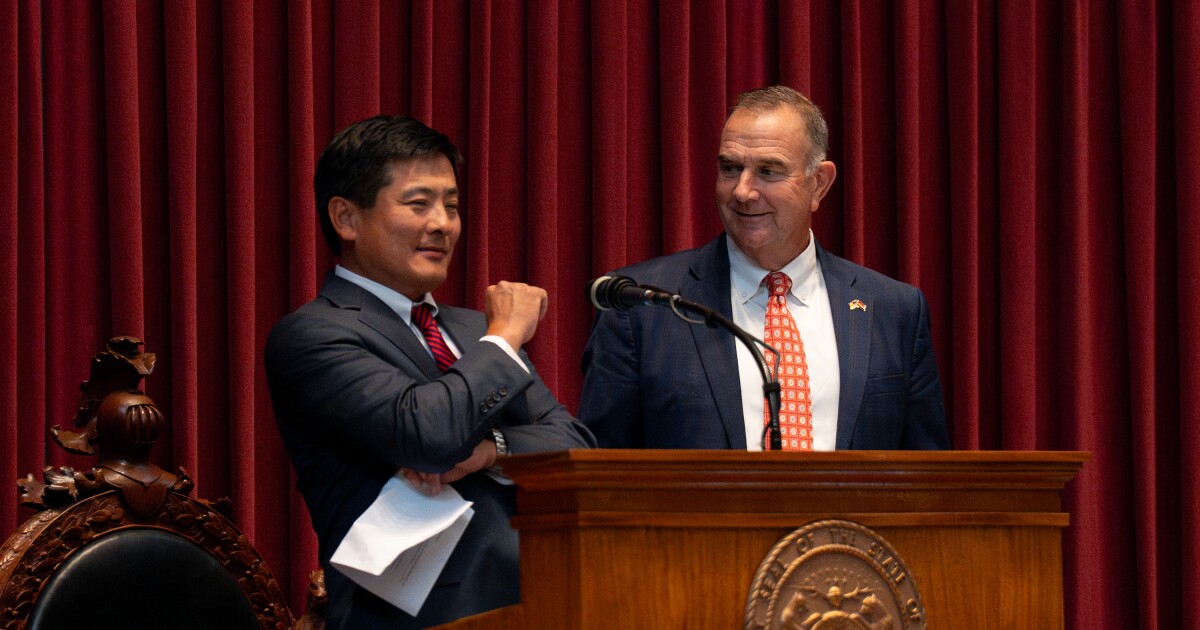 Missouri lawmakers begin the effort to eliminate the state’s income tax