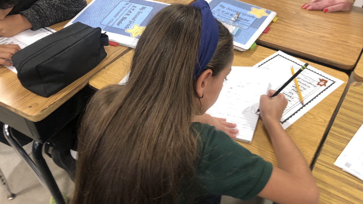 Over 20,000 immigrant children join Miami-Dade schools - Vimarsana News