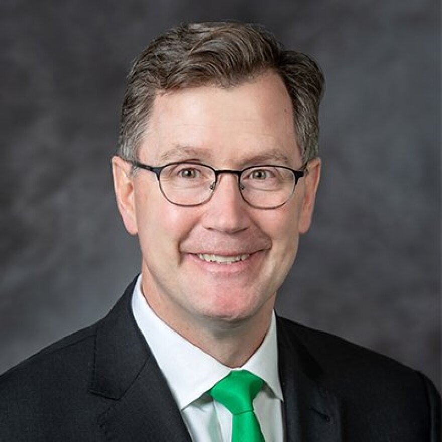 UND President Andrew Armacost