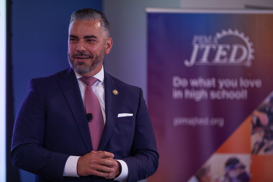 Juan Ciscomani 2026
