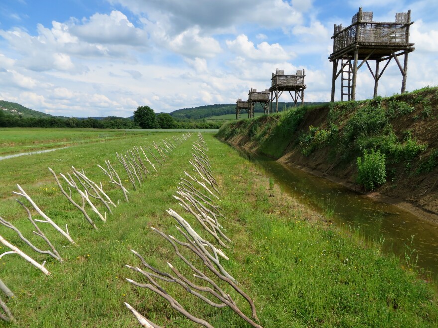 Attractions at the Alesia museum include a re-created Roman fort from the time of Caesar's victory over Vercingetorix.