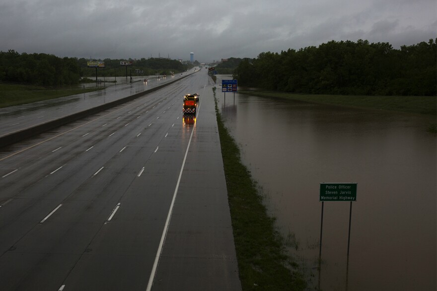 Waters continue to rise around I-55 near Butler Hill on Wednesday morning. May 2017