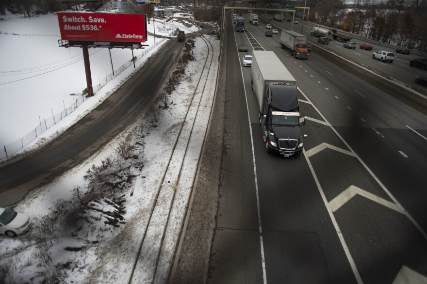 Hartford, Connecticut, December 6, 2019. Highway traffic flows along 1-91 South in Hartford.