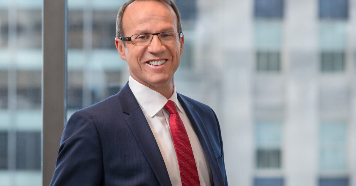 Reynolds American CEO Will Step Down At End Of August | 88.5 WFDD