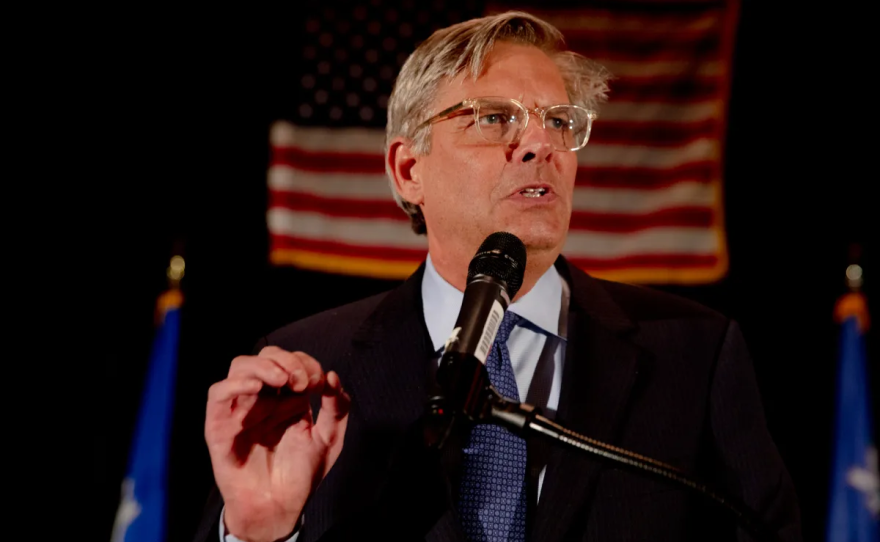 Republican gubernatorial nominee Bob Stefanowski addresses the delegates at the Republican convention at Foxwoods on May 6, 2022.