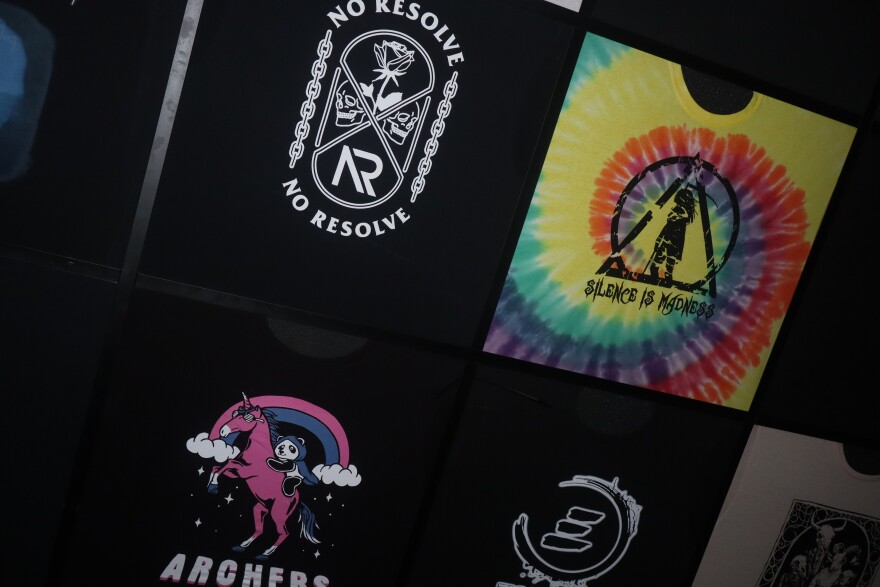 Lefty's Live Music had a tradition of wrapping a T-shirt around a ceiling tile for each band that played live at its venue. According to co-owner Erik Brown, more than 400 band tees coated the ceiling.