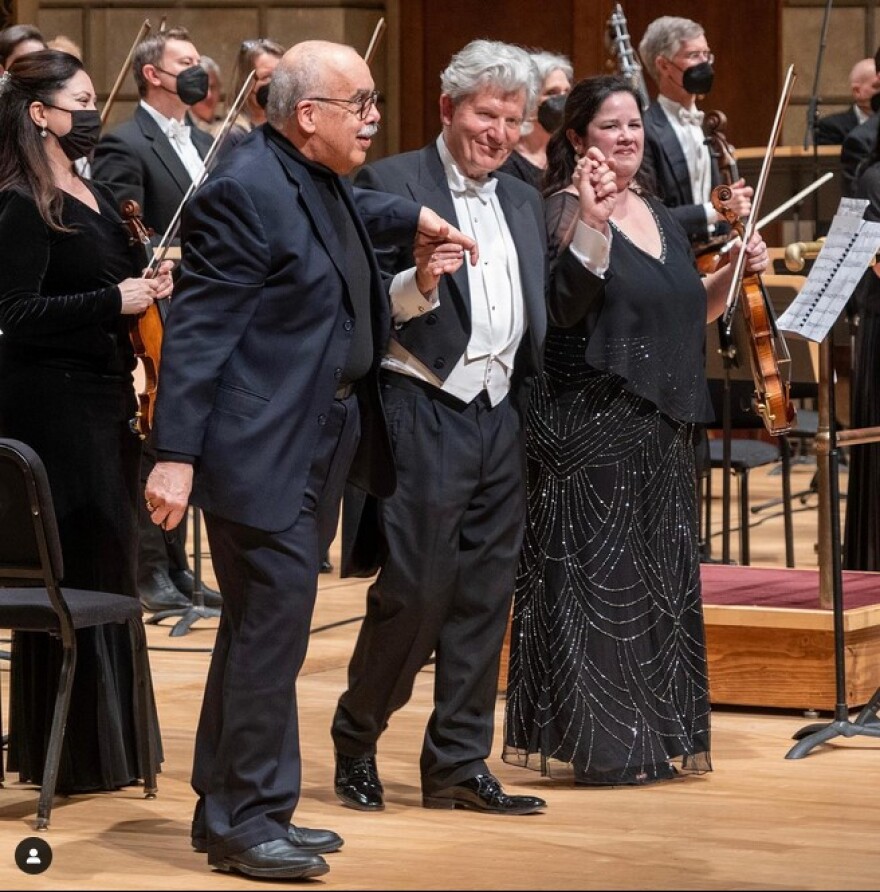 Soloist Juliana Athayde, composer Roberto Sierra, and Maestro Andreas Delfs take a bow after performing the world premiere of Roberto Sierra’s Violin Concerto with the Rochester Philharmonic Orchestra.