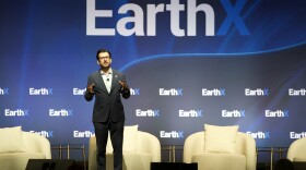 EarthX CEO Peter Simek speaks to conference attendees at the 15th annual event.