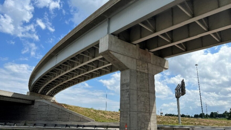 The northbound U.S. Route 65 to westbound I-44 flyover ramp in Springfield.