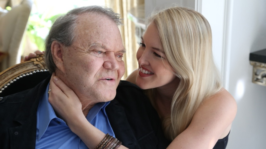 Glen Campbell's daughter Ashley played banjo on his final album, <em>Adiós.</em>