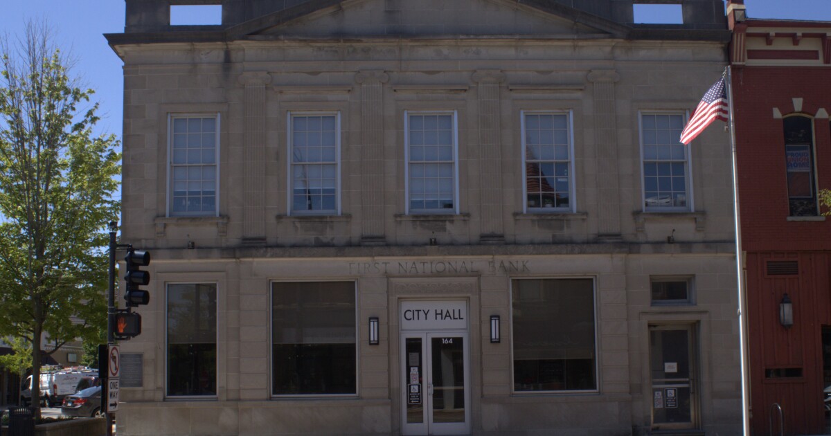 Dekalb officers get a video of the ICE activity that is believed is focused on a single individual