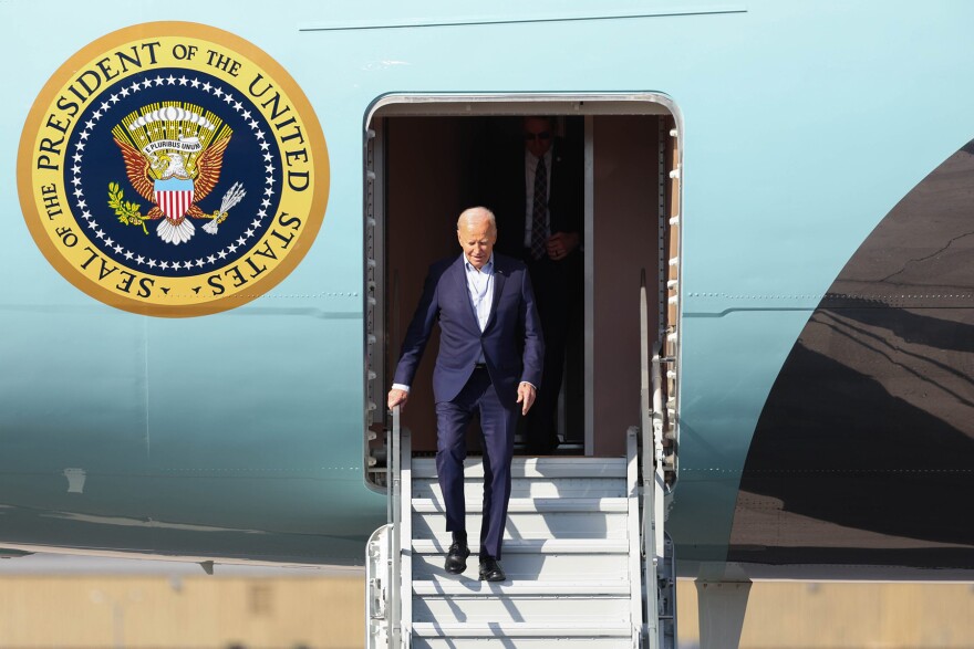 Man descends from plane