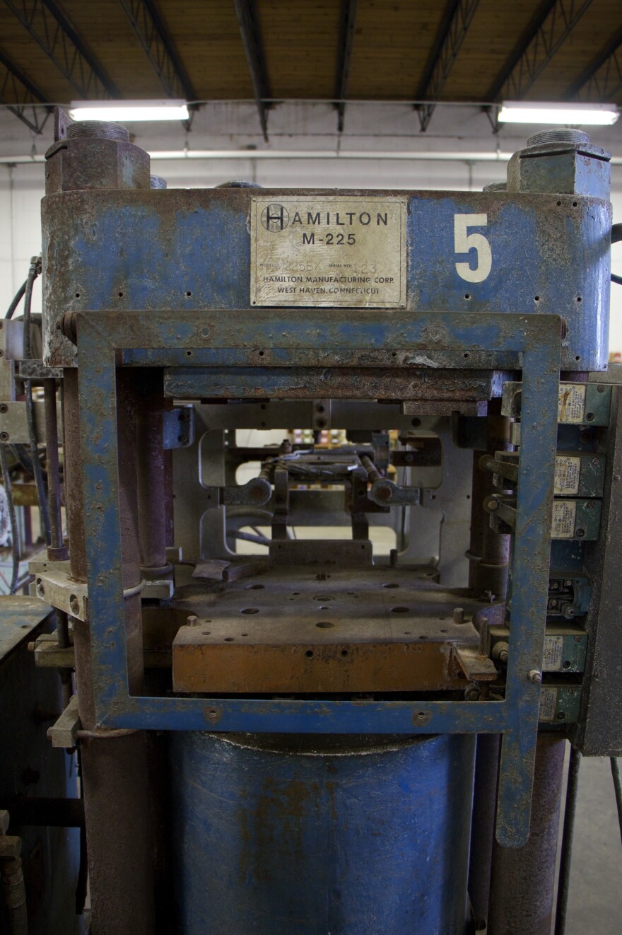 A Hamilton record press.