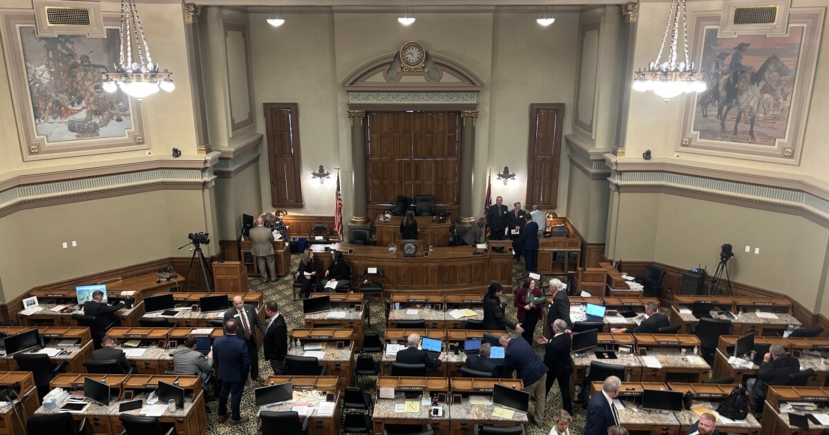 Lawmakers kill dozens of bills on budget session’s first day