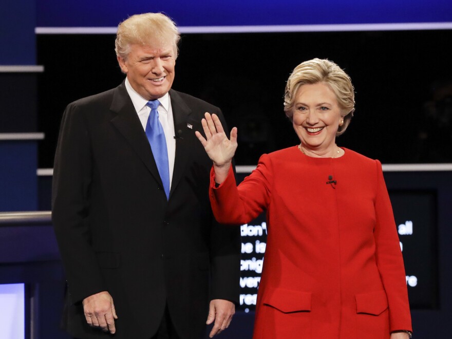 trump-clinton-debate-ap-David-Goldman-20160927.jpg