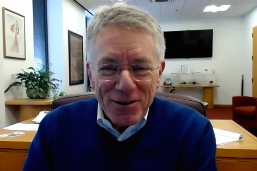 Columbus Mayor Jim Lienhoop