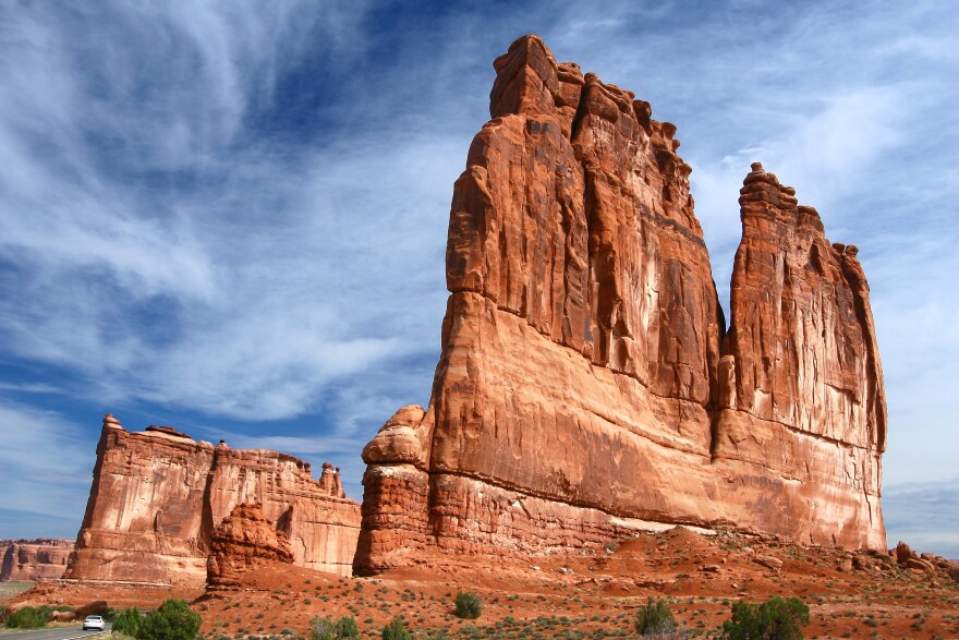 The_Organ_at_Arches_National_Park_Utah.jpg
