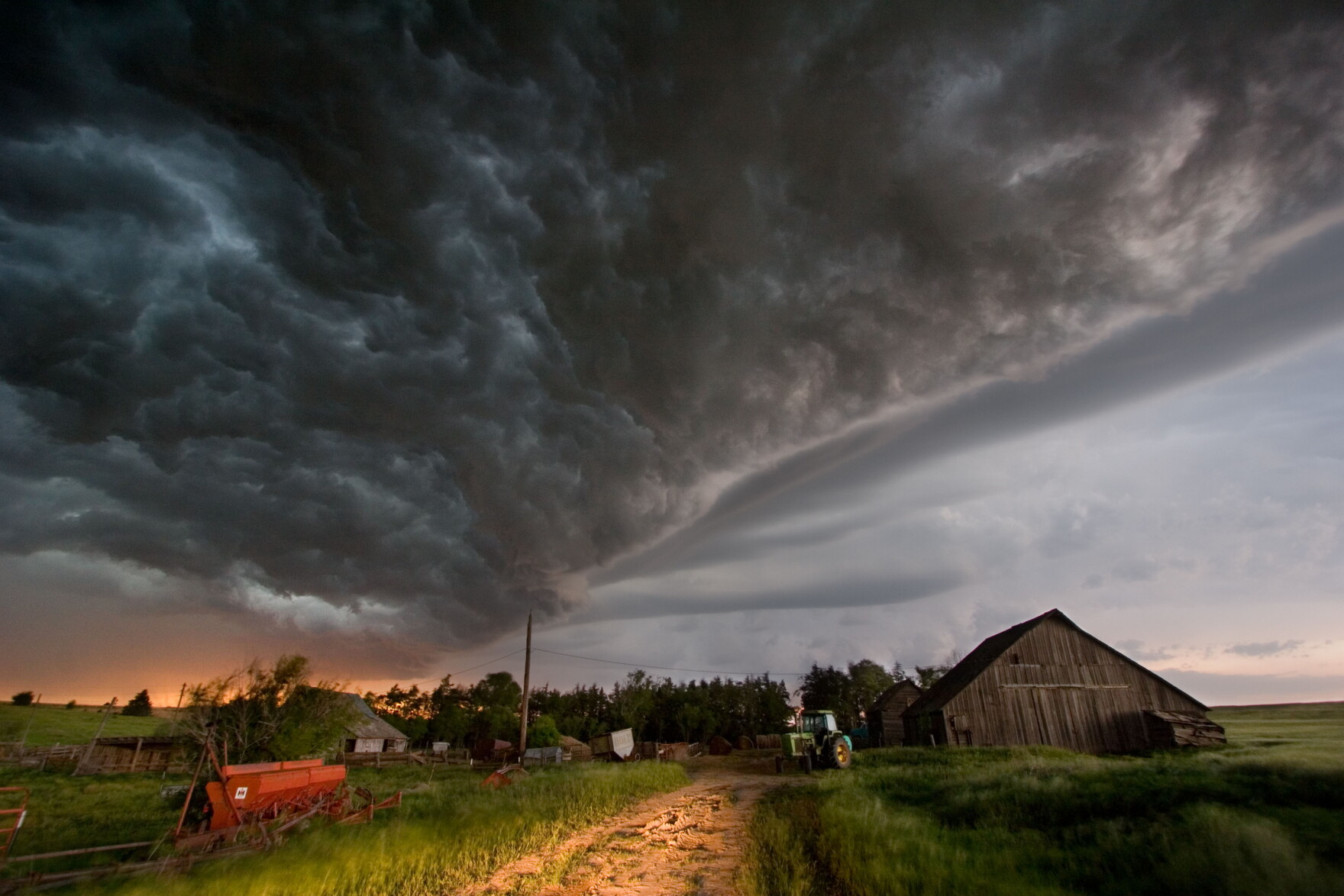 Tornadoes in North Texas leave at least 2 dead and destroy multiple ...