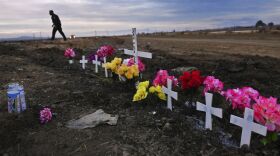 Eric Paul Zamora/The Fresno Bee via AP