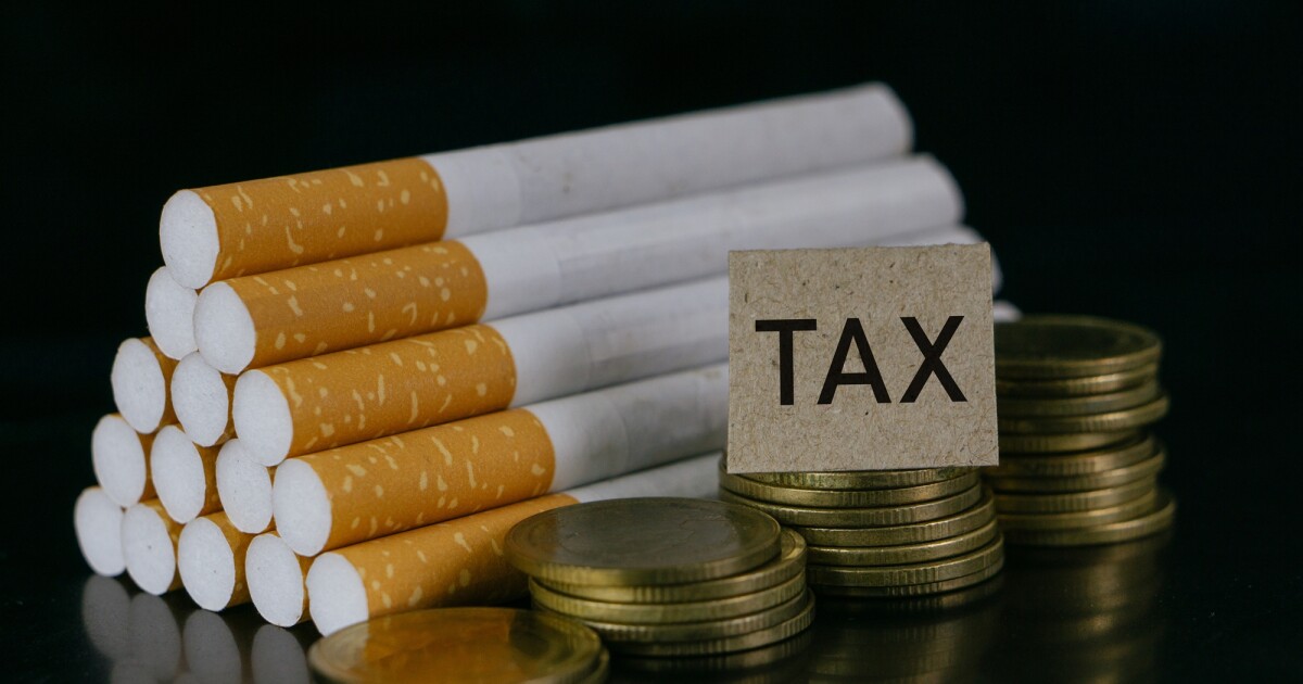 smoking 20 cigarettes a day life expectancy according to reports, each cigarette smoked reduces life expectancy by an  average of 17 minutes for men and 22 minutes for women, according to  university college london research. smoking a 20-cigarette pack