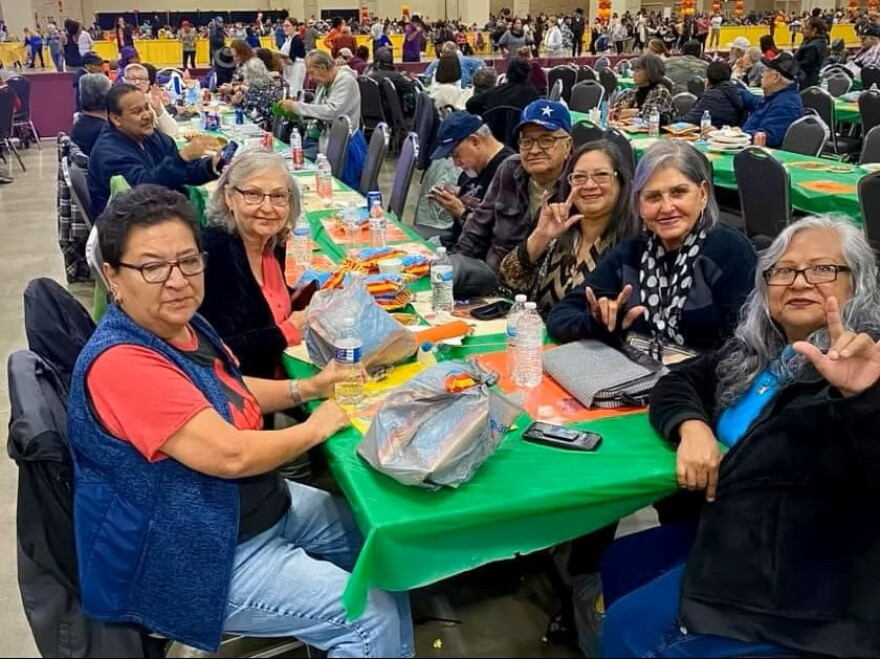 Guests at the Raul Jimenez Thanksgiving Dinner
