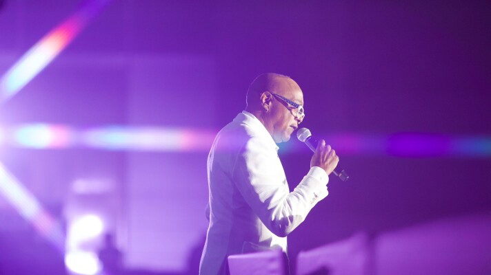 Peabo Bryson