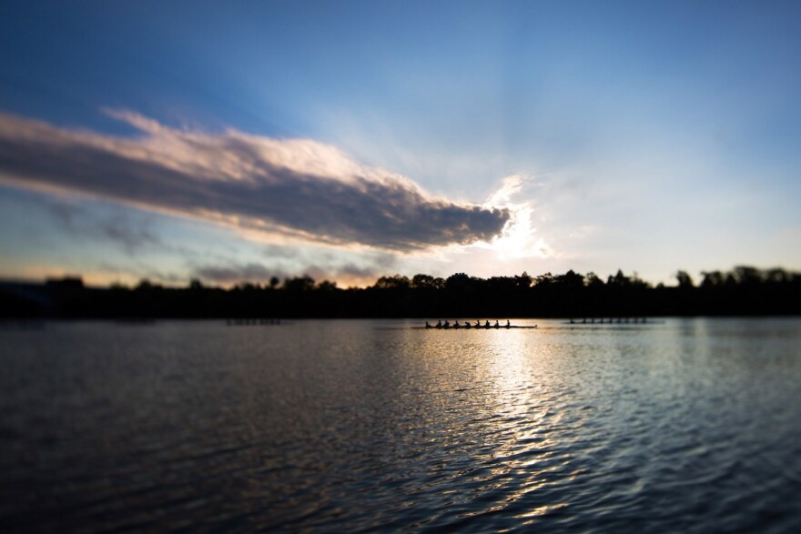 Rowers on the Ohio River