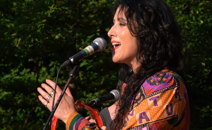 The Watson Twins playing live at Anderson Japanese Gardens in Rockford