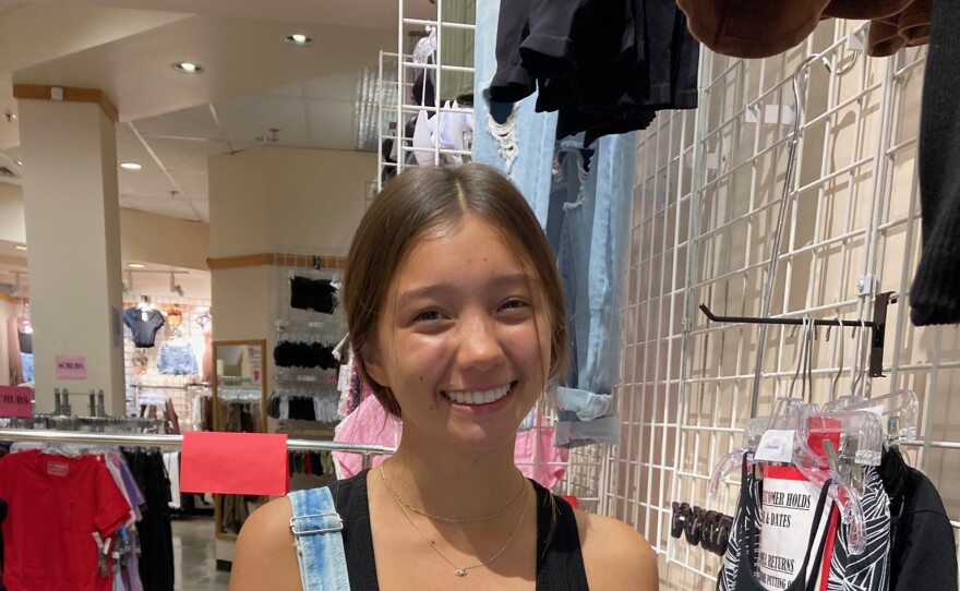 Pandora works at Jeans Warehouse.