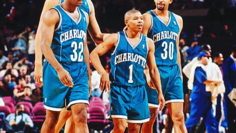 Muggsy Bogues with Charlotte Hornets teammates.
