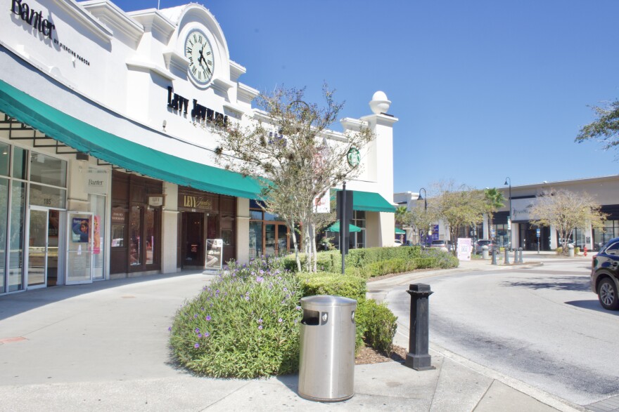 St. Johns Town Center on Jacksonville's Southside | Angellica Davis