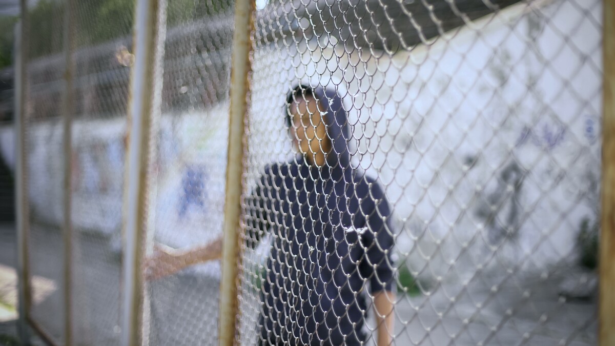 Experts say conditions for migrant kids alone in U.S. will worsen as legal aid funding expires