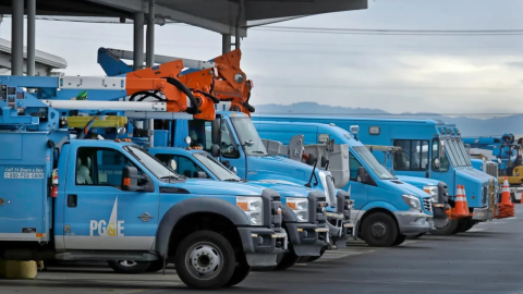 PG&E vehicles